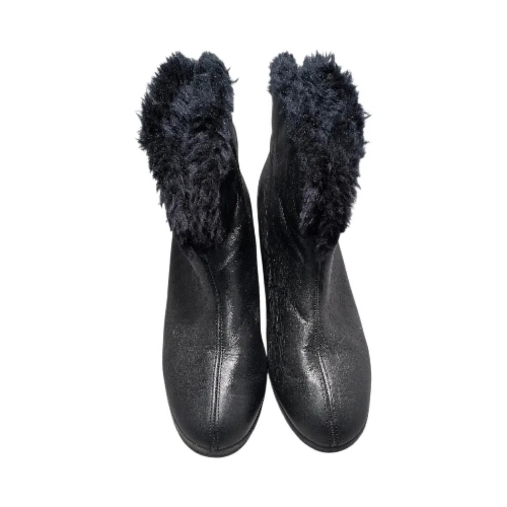 Chic Black Women's Winter Boots with Faux Fur Leather Upper Size 9